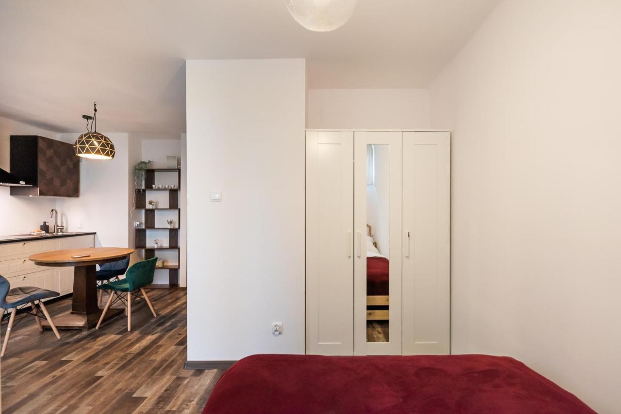 Ogrod Saski Colored Apartment Warsaw